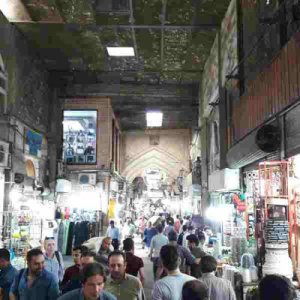 30 متر مغازه با ملک در بازار تهران